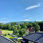 Lux Ustron